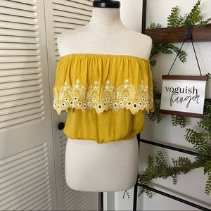 Self Esteem|M|Yellow White Embroidery Off Shoulder Cropped Blouse
